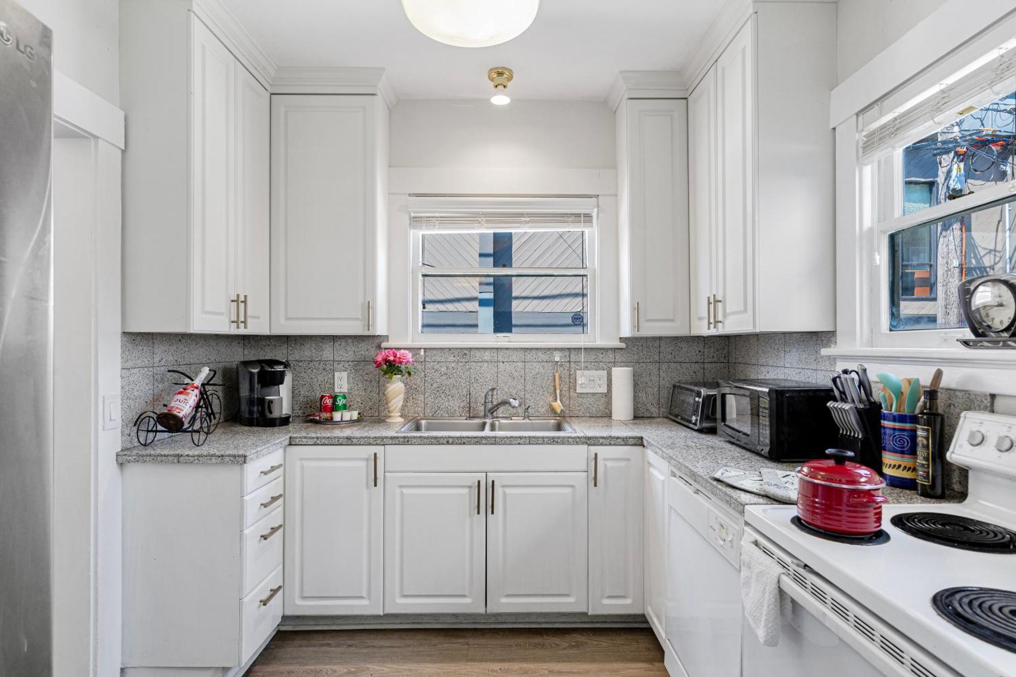 Vintage 3 Bedroom Home In Prime Eastlake Seattle With Private Parking Εξωτερικό φωτογραφία